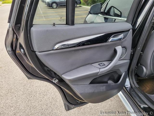 Photo of 2021 Black Sapphire Metallic BMW X1