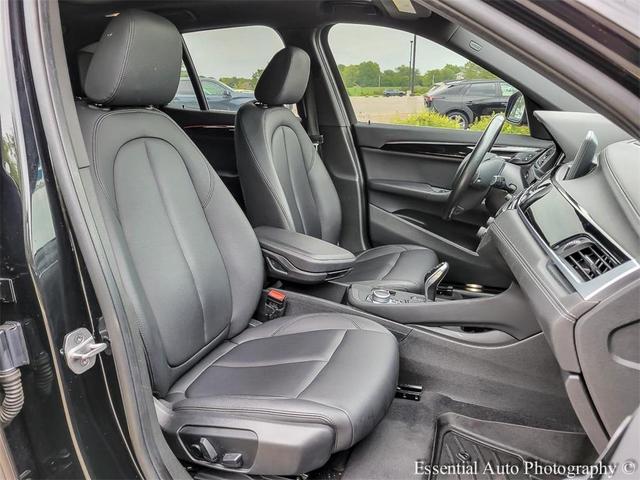 Photo of 2021 Black Sapphire Metallic BMW X1