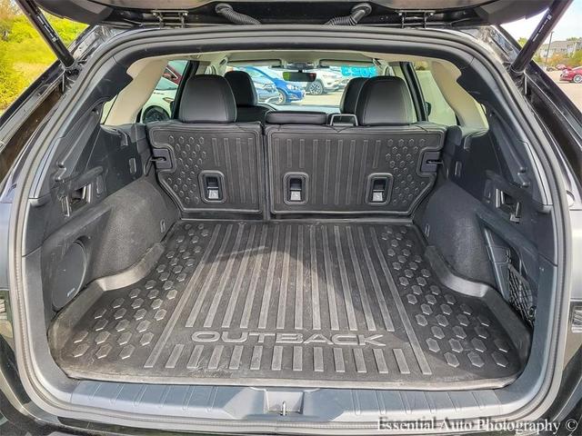 Photo of 2023 Crystal Black Silica Subaru Outback