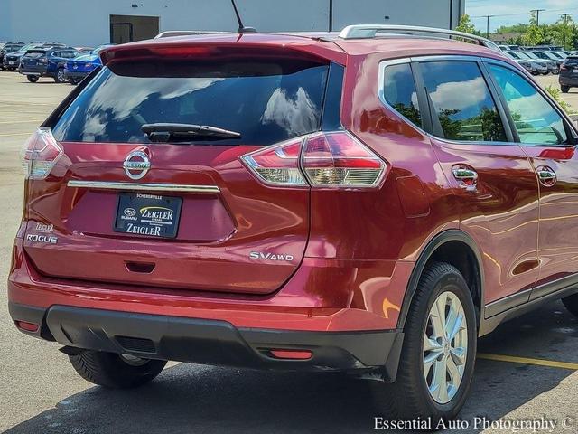 Photo of 2016 Cayenne Red Nissan Rogue