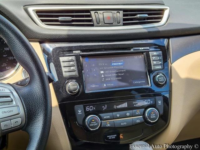 Photo of 2016 Cayenne Red Nissan Rogue