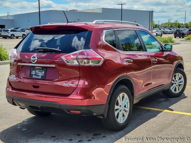 Photo of 2016 Cayenne Red Nissan Rogue
