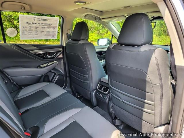 Photo of 2025 Ice Silver Subaru Outback