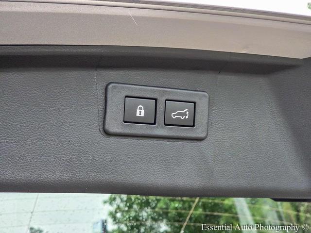 Photo of 2025 Ice Silver Subaru Outback