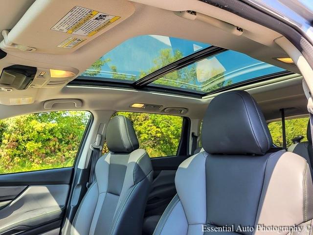 Photo of 2024 Ice Silver Metallic Subaru Ascent
