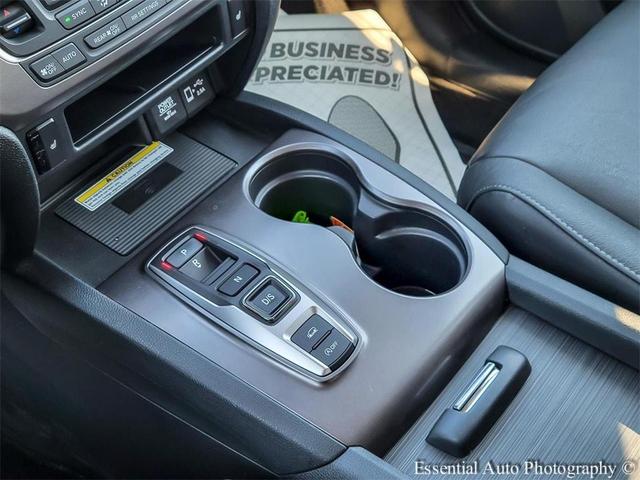 Photo of 2021 Platinum White Pearl Honda Pilot