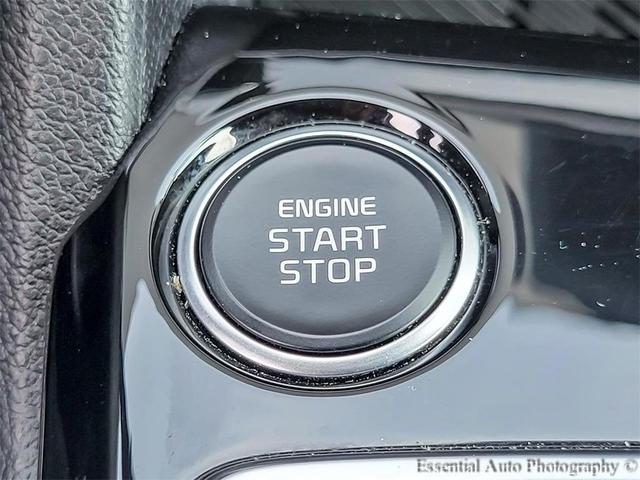 Photo of 2023 Sapphire Blue Kia Sportage