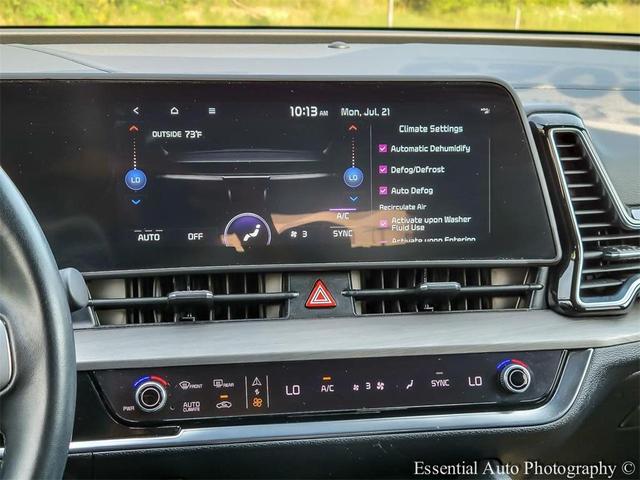 Photo of 2023 Sapphire Blue Kia Sportage