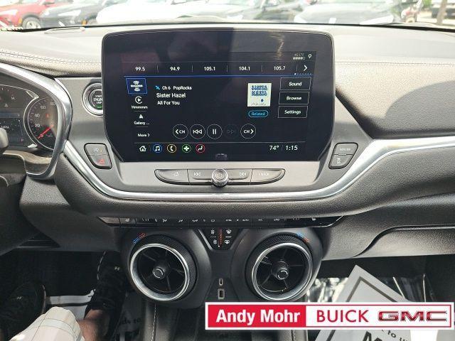 Photo of 2023 Summit White Chevrolet Blazer