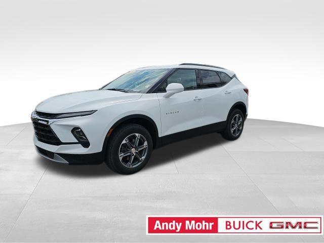 Photo of 2023 Summit White Chevrolet Blazer