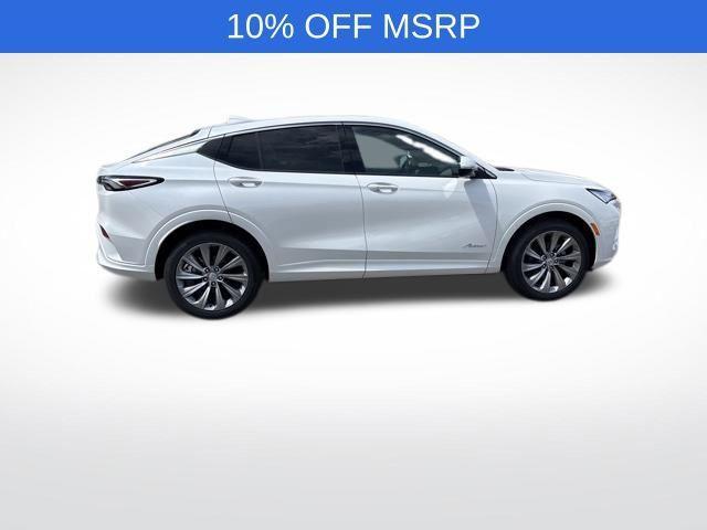 Photo of 2025 White Frost Buick Envista