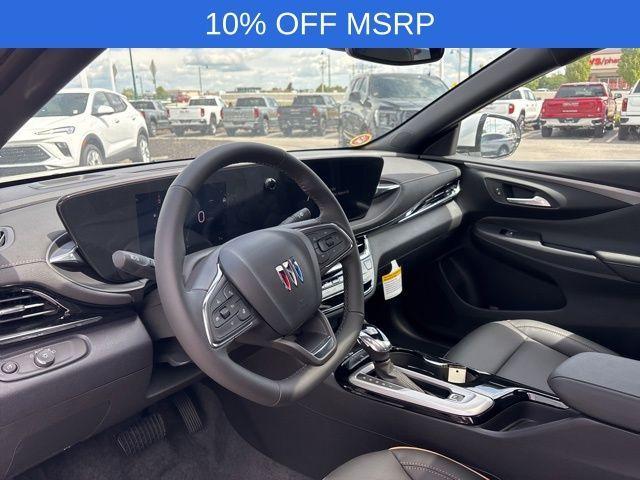 Photo of 2025 White Frost Buick Envista