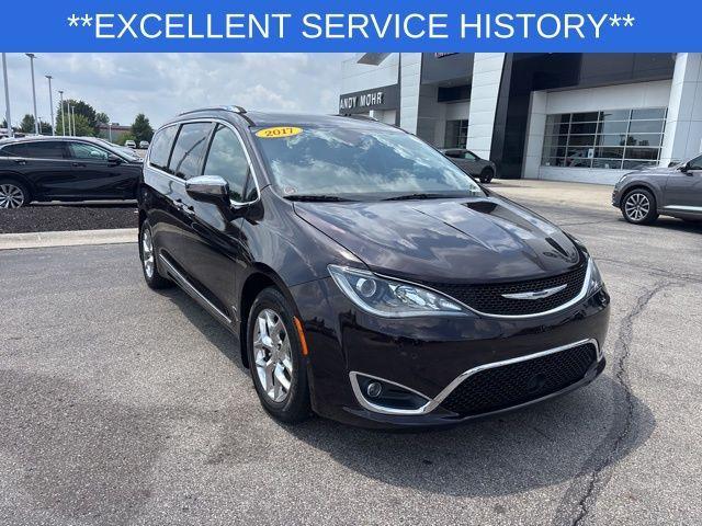 Photo of 2017 Dark Cordovan Pearlcoat Chrysler Pacifica