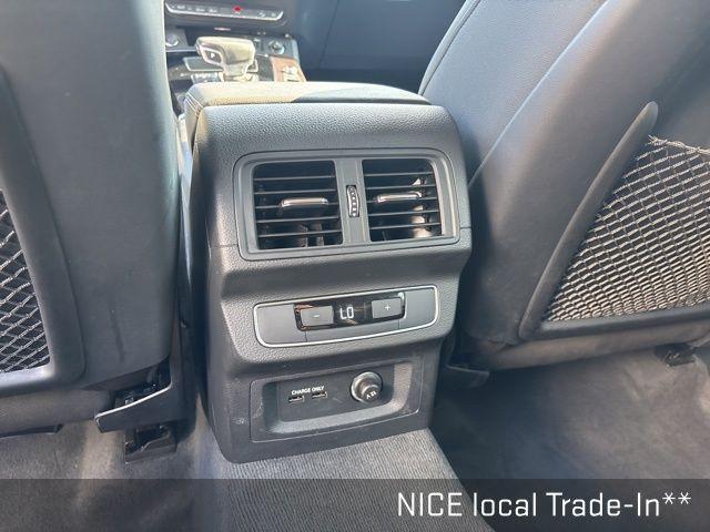Photo of 2022 Navarra Blue Metallic Audi Q5