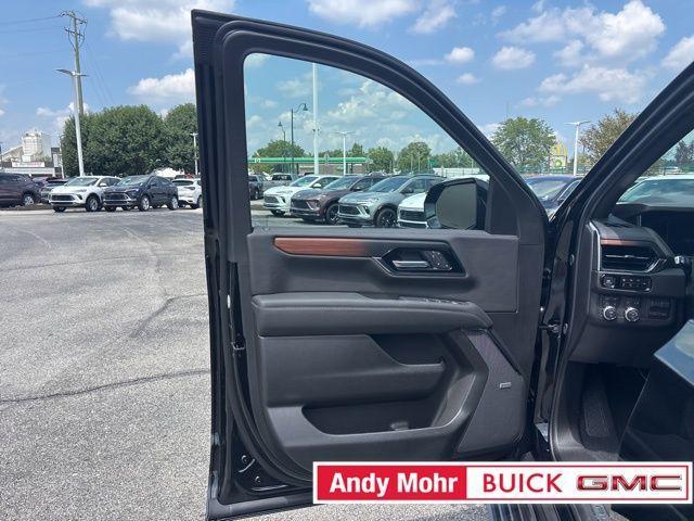 Photo of 2025 Onyx Black GMC Yukon