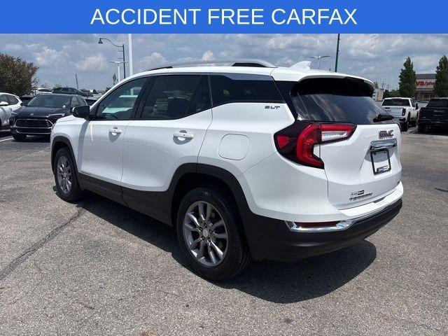 Photo of 2024 Summit White GMC Terrain