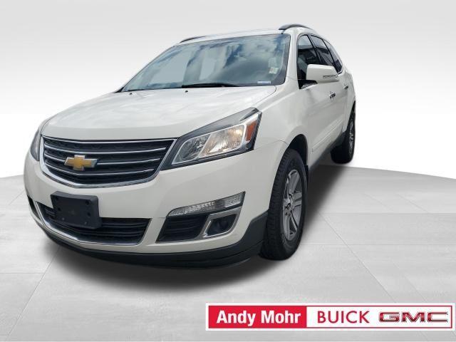 Photo of 2015 White Chevrolet Traverse
