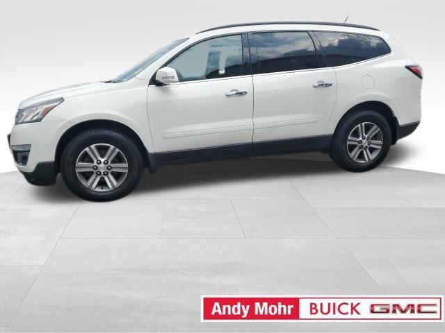Photo of 2015 White Chevrolet Traverse