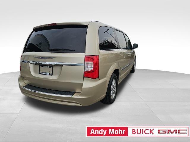 Photo of 2012 White Gold Clearcoat Chrysler Town & Country