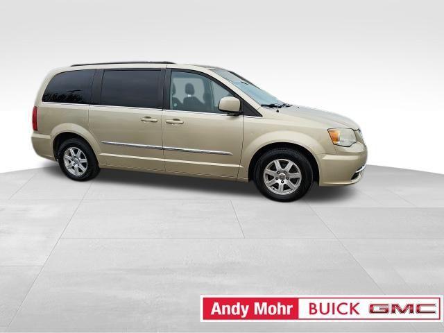 Photo of 2012 White Gold Clearcoat Chrysler Town & Country