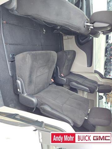 Photo of 2012 White Gold Clearcoat Chrysler Town & Country