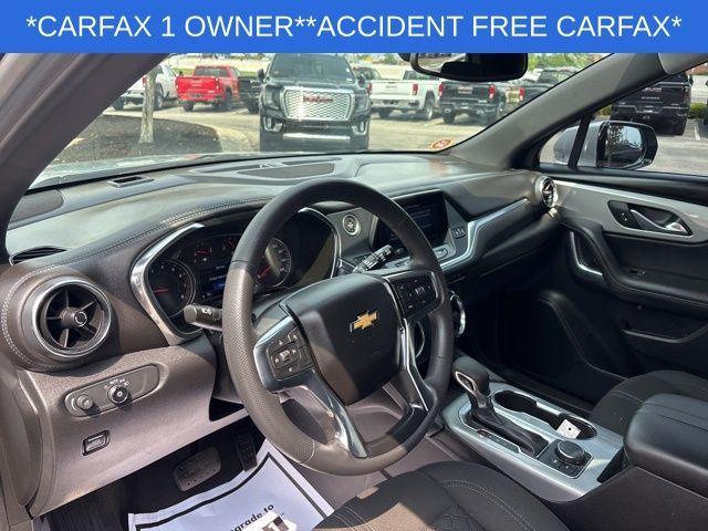 Photo of 2022 Silver Ice Metallic Chevrolet Blazer
