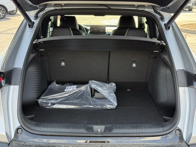 Photo of 2025 Solar Silver Metallic Acura ADX