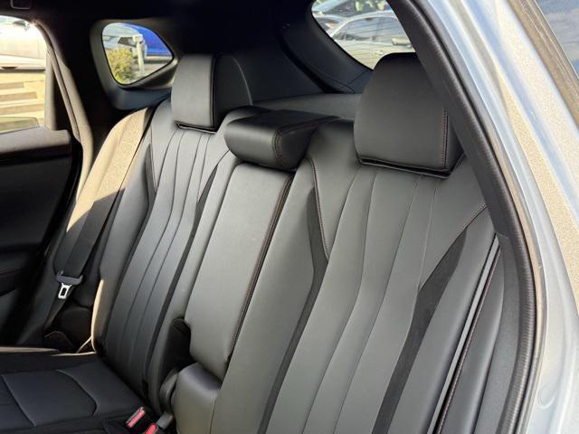 Photo of 2025 Solar Silver Metallic Acura ADX
