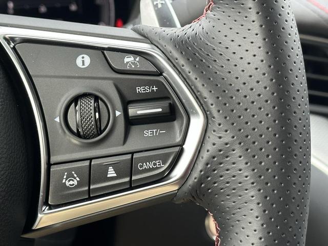 Photo of 2025 Platinum White Pearl Acura TLX