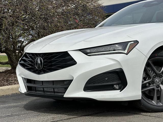Photo of 2025 Platinum White Pearl Acura TLX