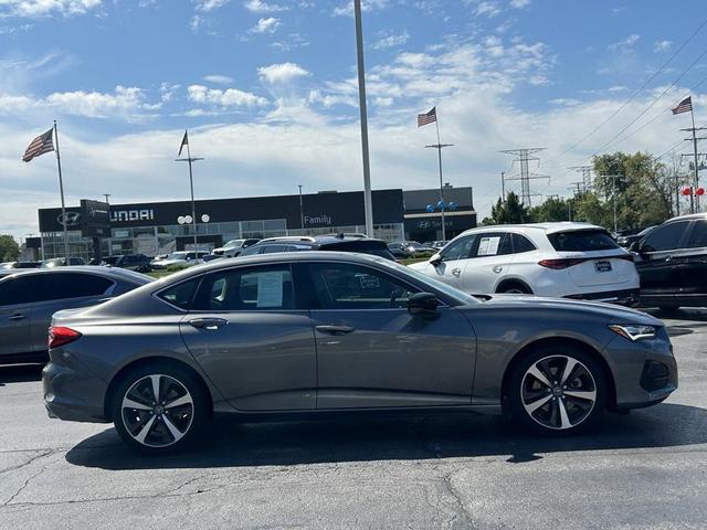 Photo of 2025 Liquid Carbon Metallic Acura TLX