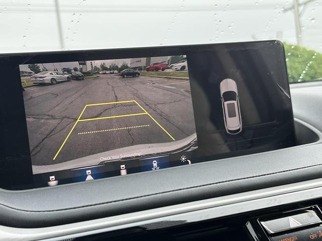Photo of 2024 Platinum White Pearl Acura MDX