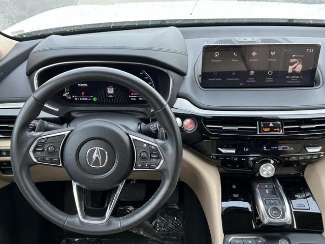 Photo of 2024 Platinum White Pearl Acura MDX