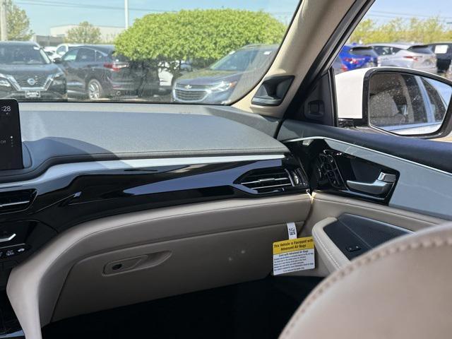Photo of 2025 Platinum White Pearl Acura MDX