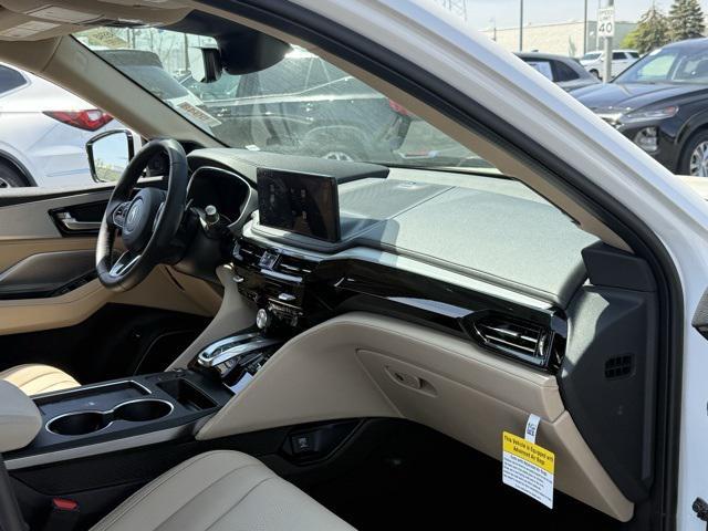 Photo of 2025 Platinum White Pearl Acura MDX