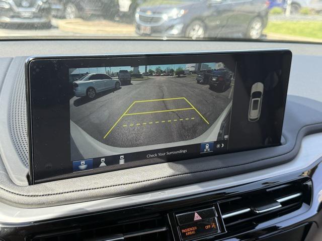 Photo of 2025 Platinum White Pearl Acura MDX