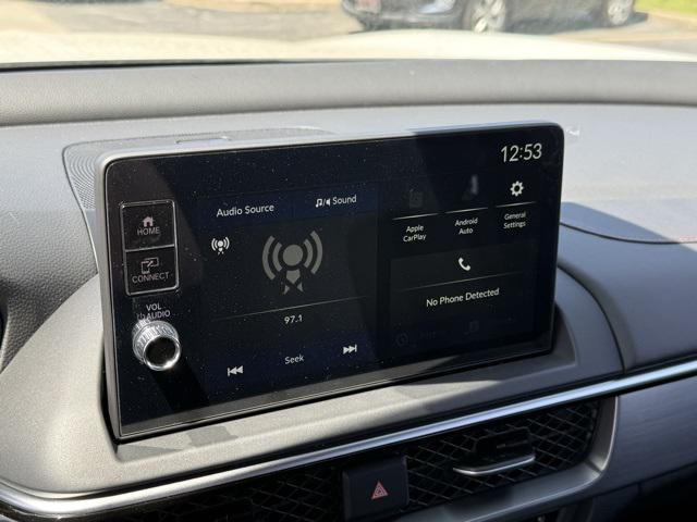 Photo of 2025 Platinum White Pearl Acura ADX