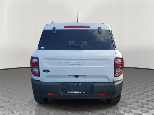 Photo of 2023 OXFORD WHITE Ford Bronco Sport