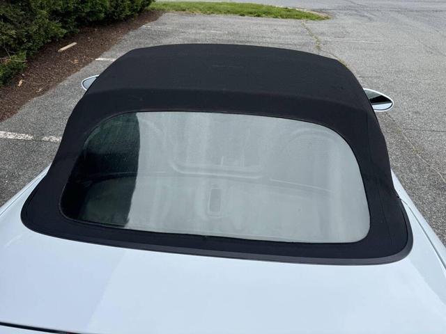 Photo of 1997 Glacier White Porsche Boxster