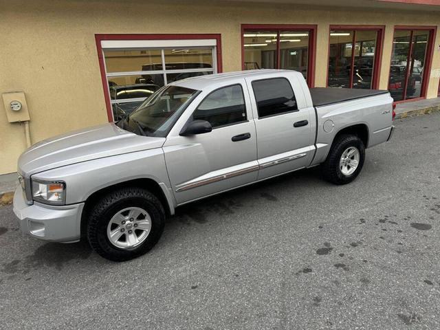 Photo of 2008 Bright Silver Metallic Clearcoat Dodge Dakota