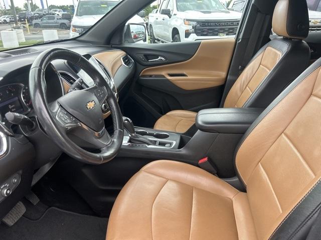 Photo of 2019 Summit White Chevrolet Equinox