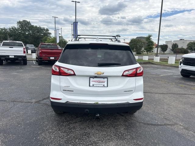 Photo of 2019 Summit White Chevrolet Equinox