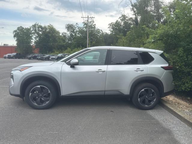 Photo of 2024 Brilliant Silver Metallic Nissan Rogue