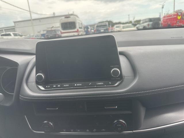 Photo of 2024 Brilliant Silver Metallic Nissan Rogue