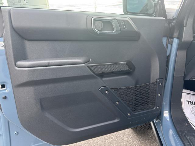 Photo of 2025 Azure Gray Metallic Tri-Coat Ford Bronco