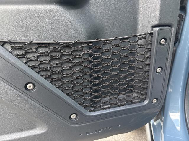 Photo of 2025 Azure Gray Metallic Tri-Coat Ford Bronco