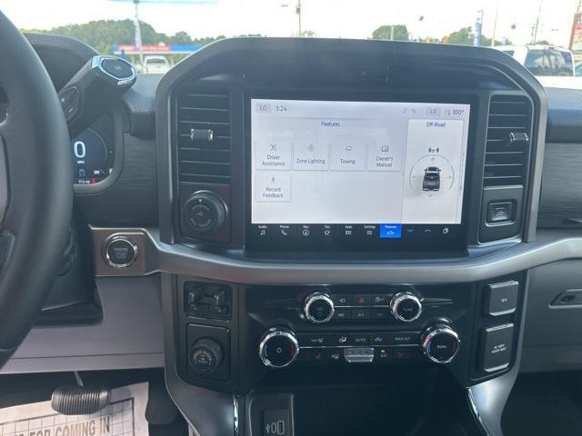 Photo of 2025 Iconic Silver Metallic Ford F-150
