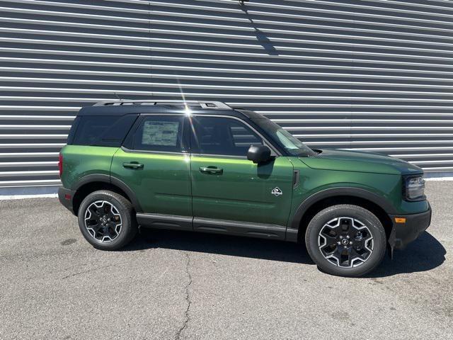 Photo of 2025 Eruption Green Metallic Ford Bronco Sport