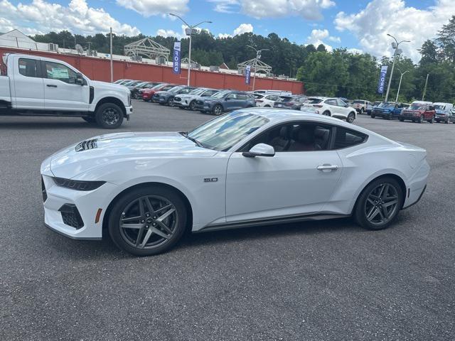 Photo of 2025 Oxford White Ford Mustang