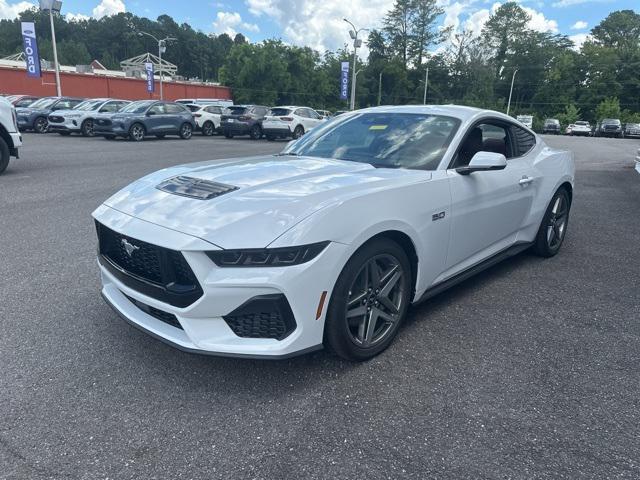 Photo of 2025 Oxford White Ford Mustang
